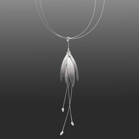 Necklace silver petals & long wires