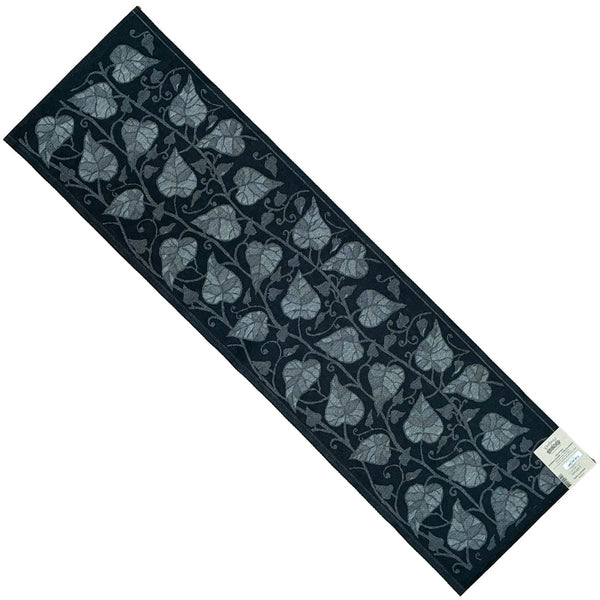 Ekelund table runner Leslie 900
