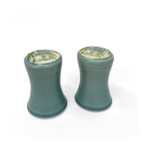 Modern ceramic salt & pepper set with floral relief, blue-green