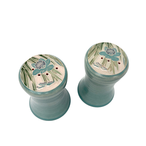 Modern ceramic salt & pepper set with floral relief, blue-green