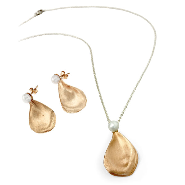 Set: gold vermeil and pearl oyster shell necklace and earrings
