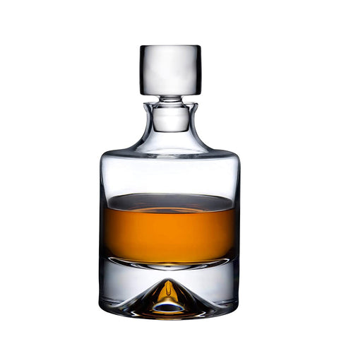 Modern European whiskey decanter in lead-free crystal